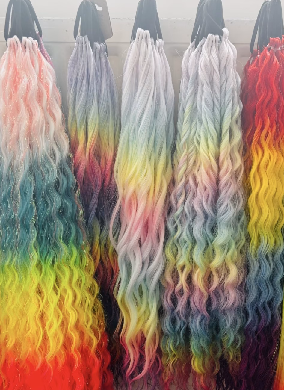 Pastel Wavy Ponytail - Image 5